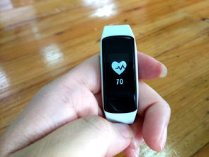 大屏触控，颜值精品 埃微i6HR智能心率手环深度体验